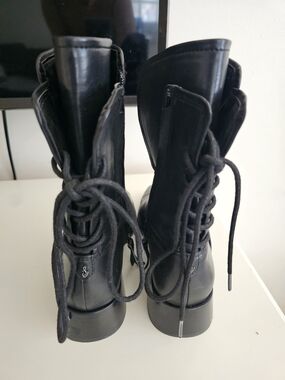 8 Women's Black Leather Square-Toe Mid-Calf Boots -